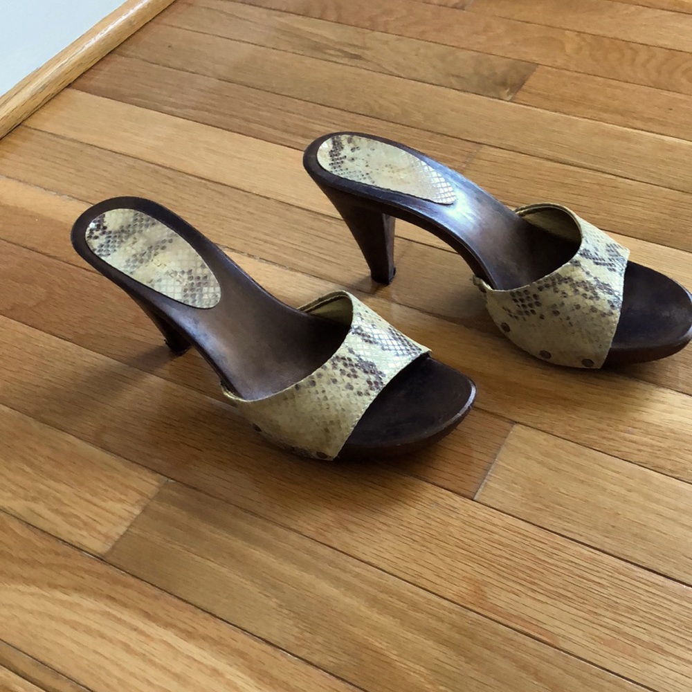 Chinese Laundry, Paige Snake heels, size 8 M.